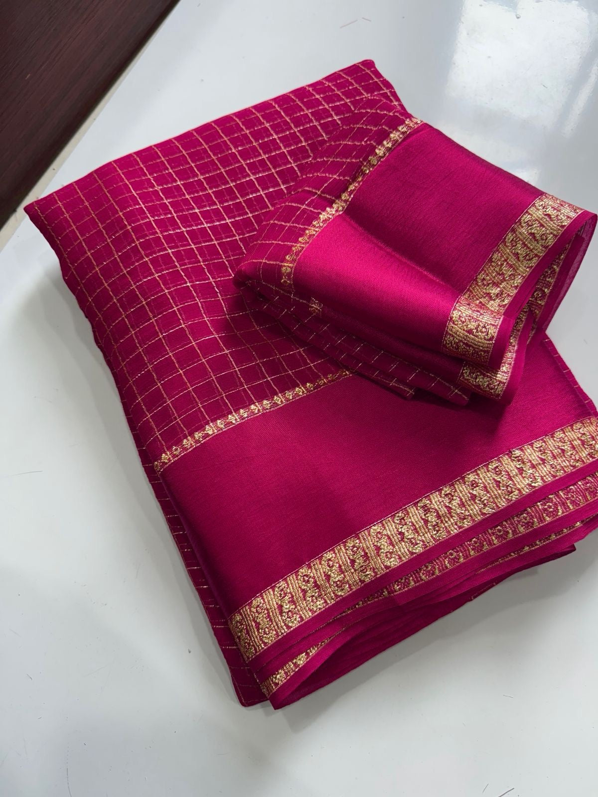 Viscose checked Sarees
